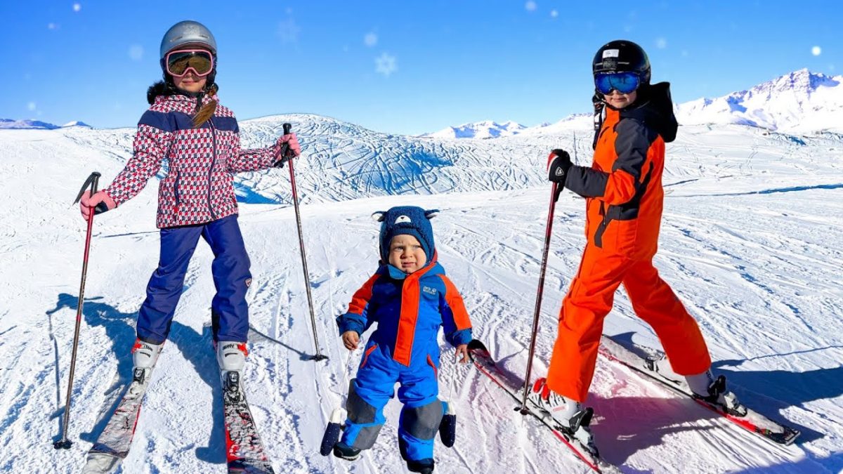 Diana and Roma Go on Ski Vacation in the French Alps  Family Fun Trip  Cruise 2 click [Video]