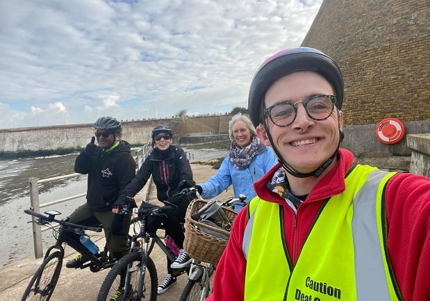 Westgates Wilfred Jenkins completes fundraising bike ride in aid of Margate Theatres  The Isle Of Thanet News [Video]