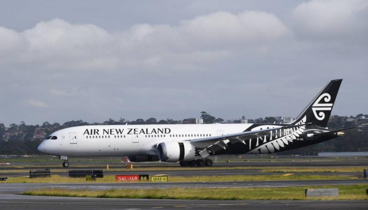 Kiwi woman ‘completely thrown’ after direct flight from New York to Auckland changed to one with overnight stopover [Video]