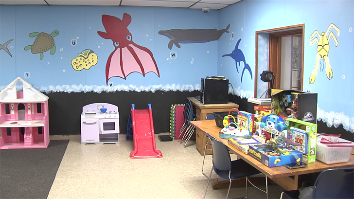 Cathedral Prep Students Paint Mural at Local Homeless Shelter – Erie News Now [Video]
