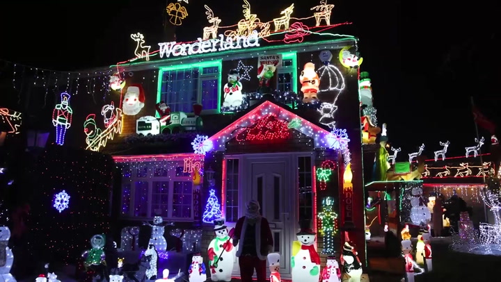 Brothers from Bristol cover house in 50,000 Christmas lights | Lifestyle [Video]
