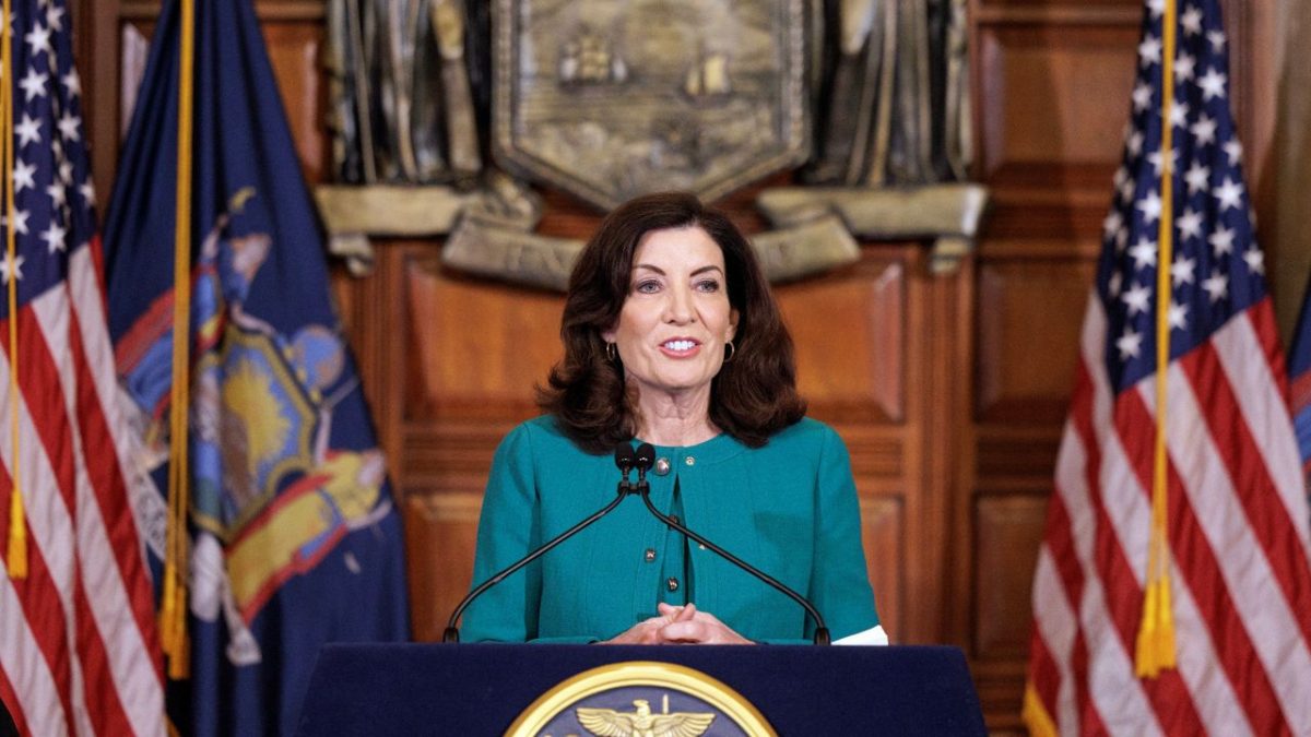 Hochul resists campaign to raise taxes on the wealthy [Video]