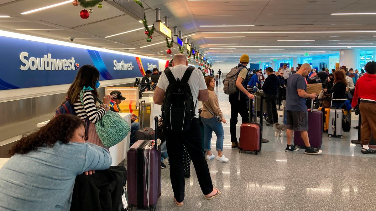 As Southwest flight cancellations continue, Buttigieg vows to hold airline accountable [Video]