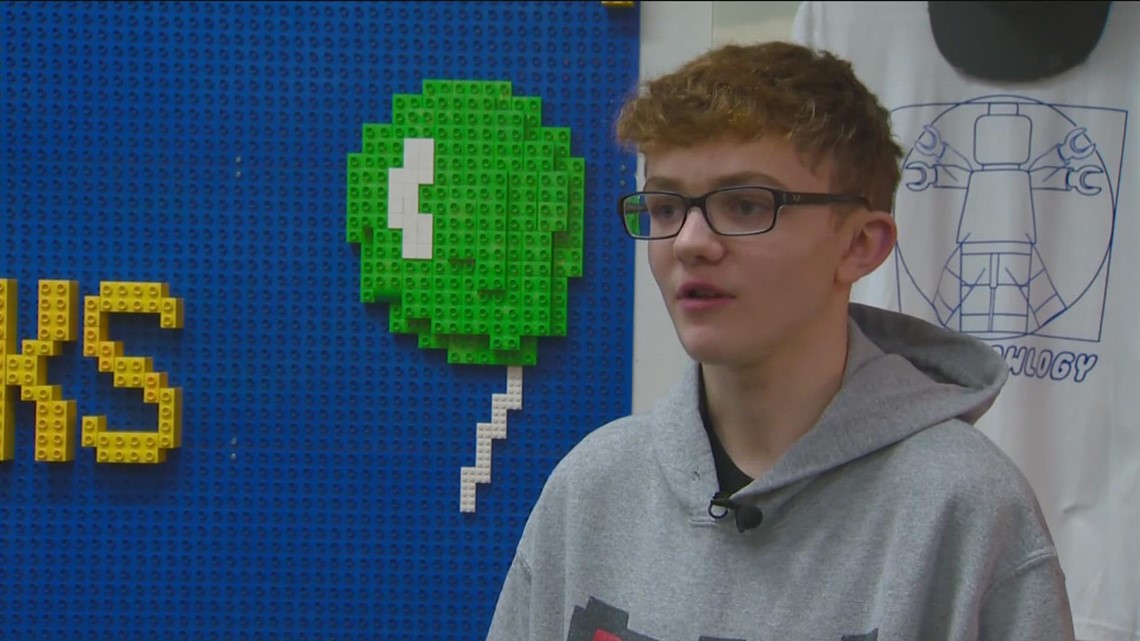7s HERO: 14-year-old Eagle boy starts Brodys Bricks, a nonprofit that brings the joy of Lego to kids in Idaho hospitals [Video]