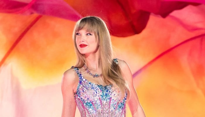 Taylor Swift wins praises as she donates 125,000 meals on Eras Tour in Tampa [Video]
