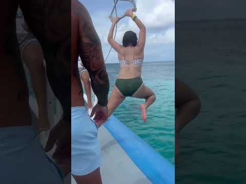 Belly flip!!! Rope swinging in Aruba [Video]