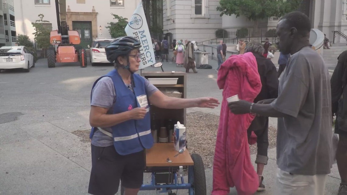 Mercy Pedalers bring mercy, comfort to Sacramento streets [Video]