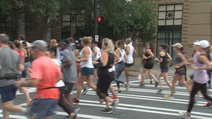 Runners prepare for annual Around the Crown race on I-277 [Video]