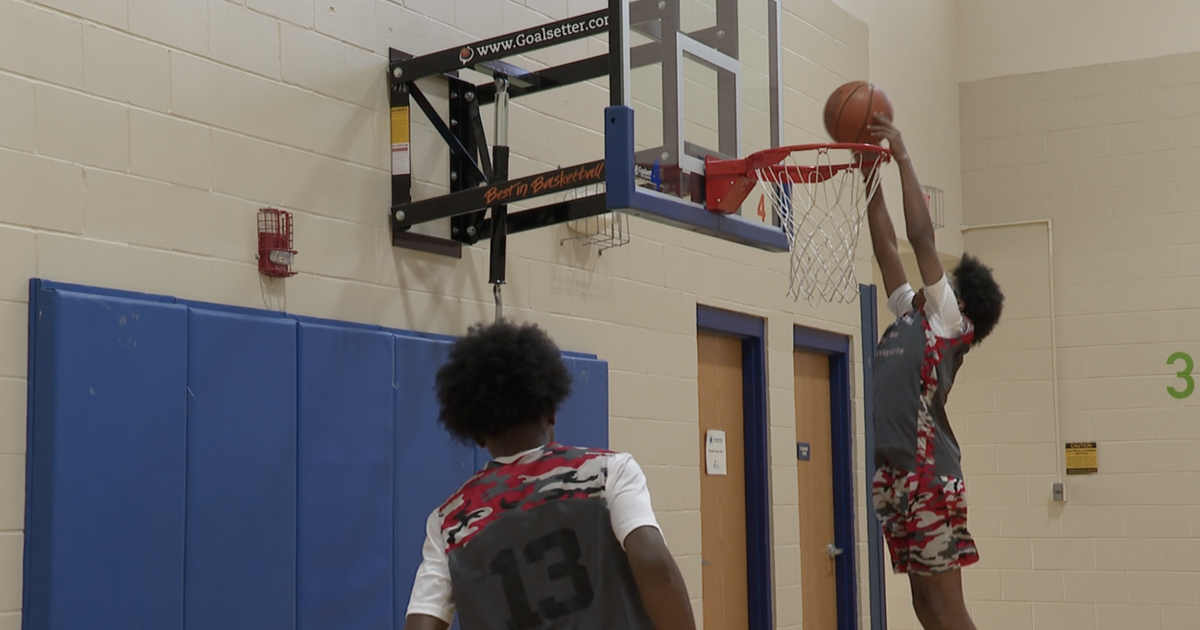 Local basketball nonprofit gives teens an outlet [Video]