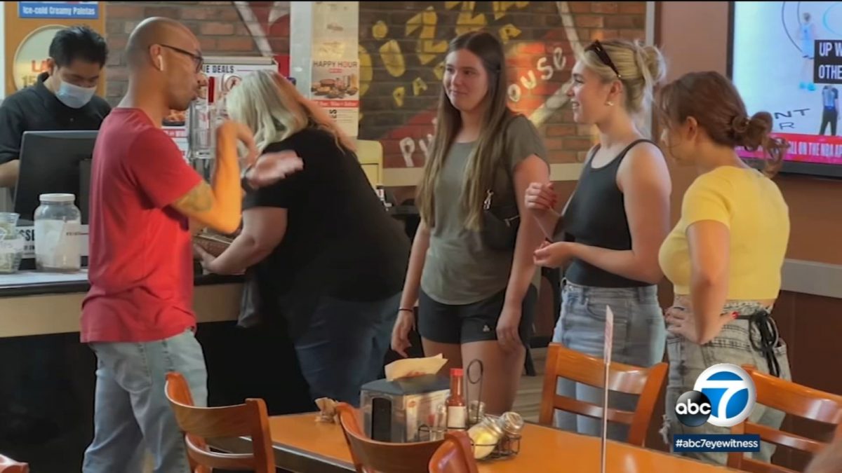 Orange County’s deaf community builds social connections through nonprofit group’s monthly pizza parties [Video]