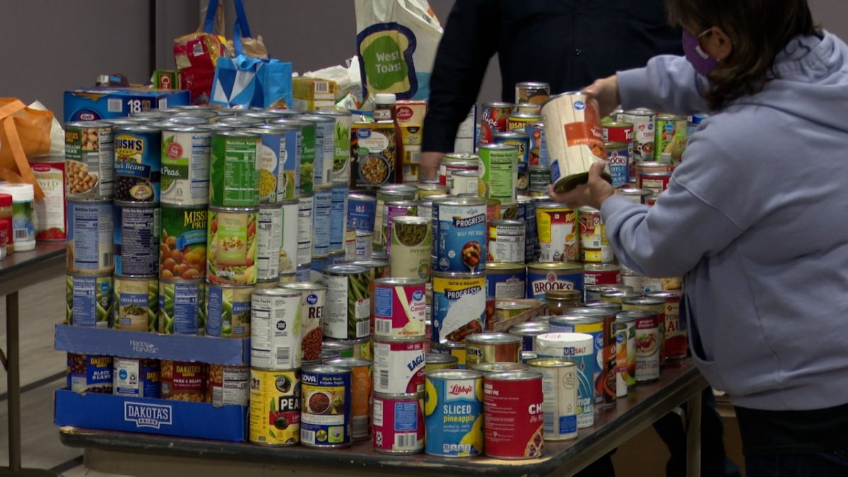 City link to offer free rides for non-perishable food donations [Video]