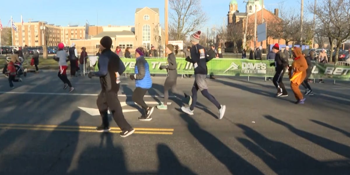 Thousands join Daves Turkey Chase to benefit Cherry Street Mission [Video]