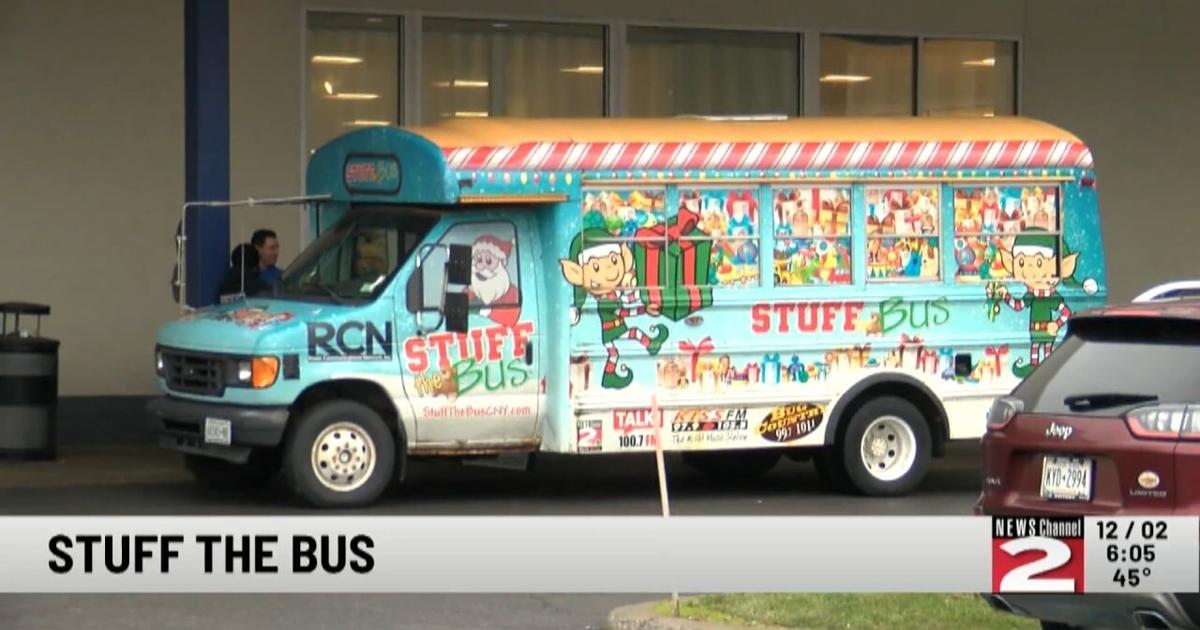 Stuff the Bus Makes Stop at Boscov’s | News [Video]