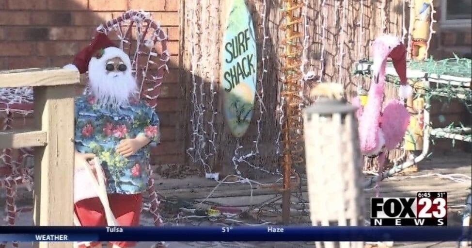 Video: Broken Arrow family shares nostalgic Christmas display & donates to charity | News [Video]