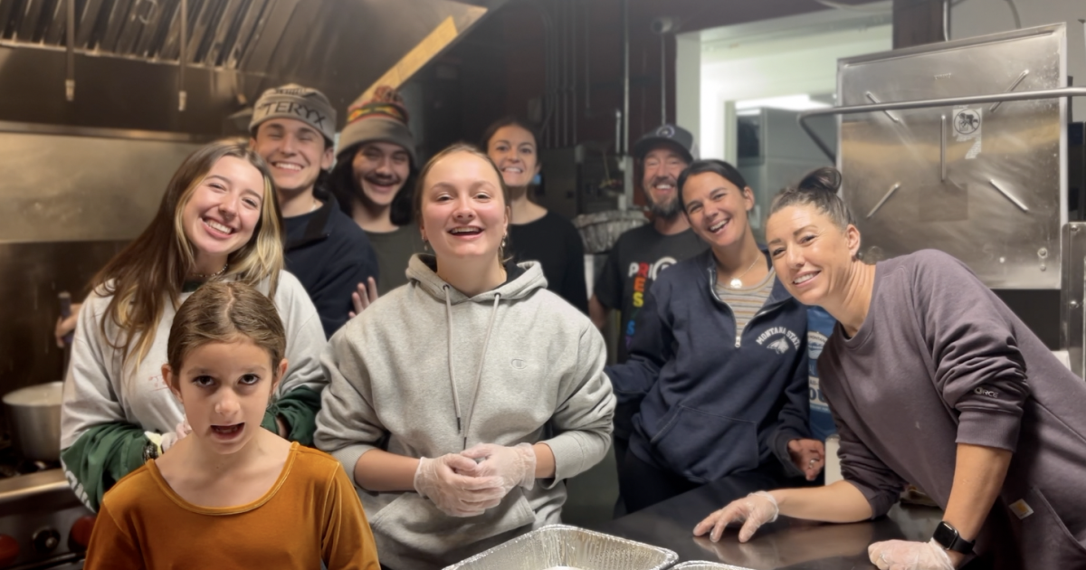 Montana State student cooks up Christmas cheer for those in need [Video]