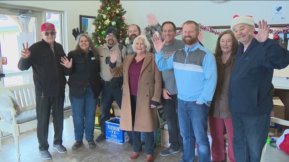 7’s HERO: Eagle Kiwanis Club delivers holiday food boxes to seniors in need for Christmas [Video]