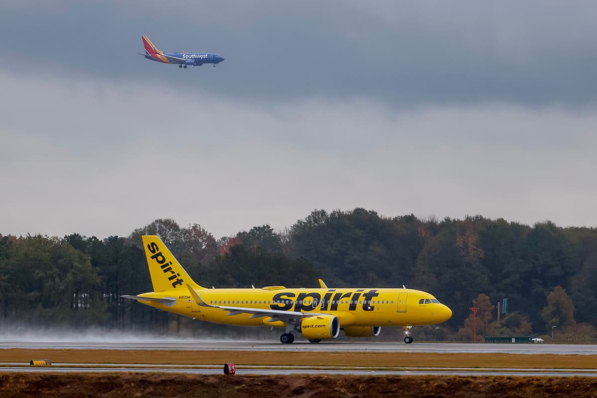 Six-year-old traveling to visit grandma for Christmas put on wrong Spirit flight [Video]