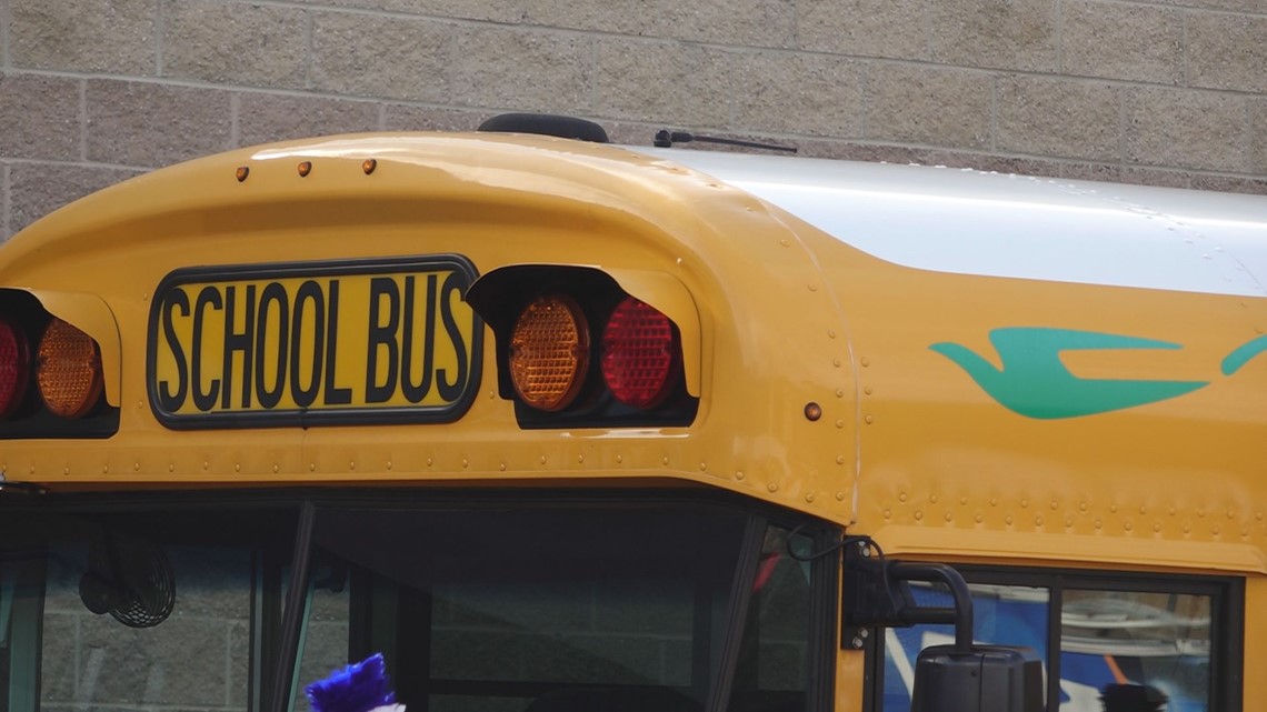 Electric school buses in DeKalb County [Video]