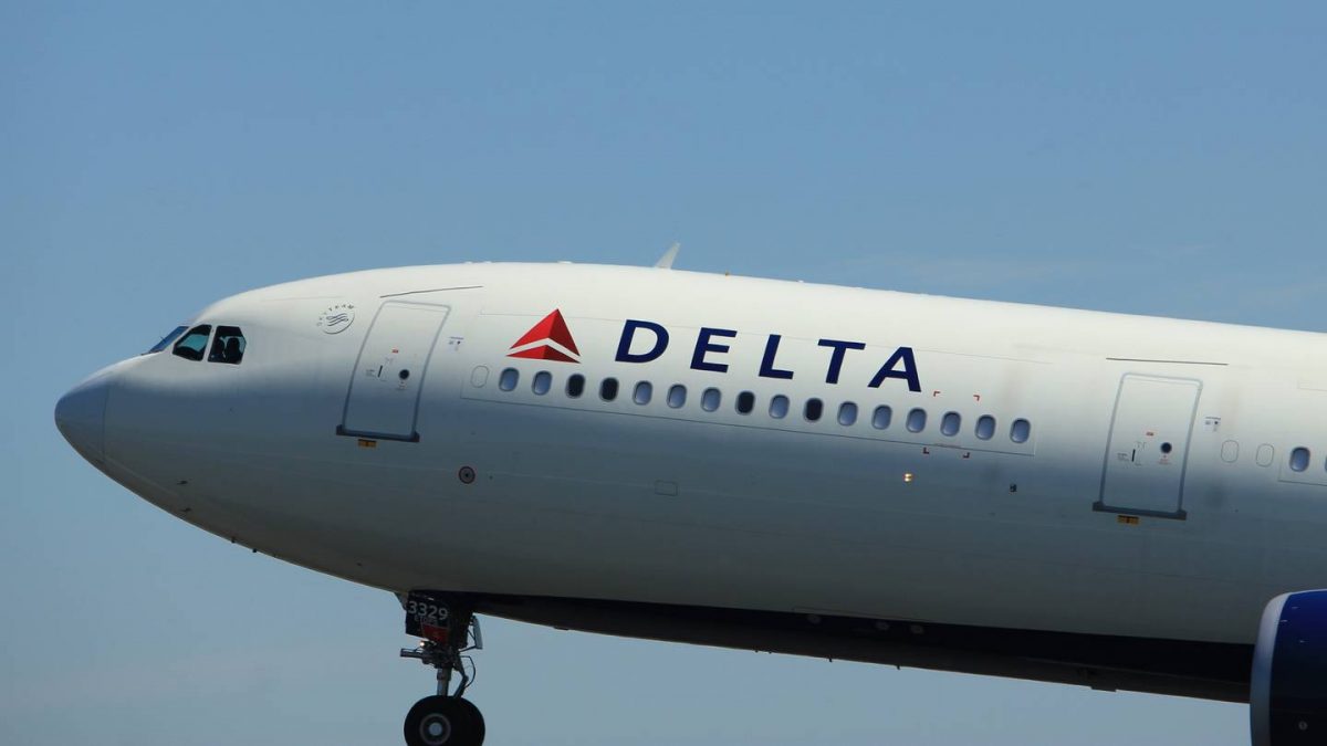 Delta cancels another 600 flights  WSOC TV [Video]