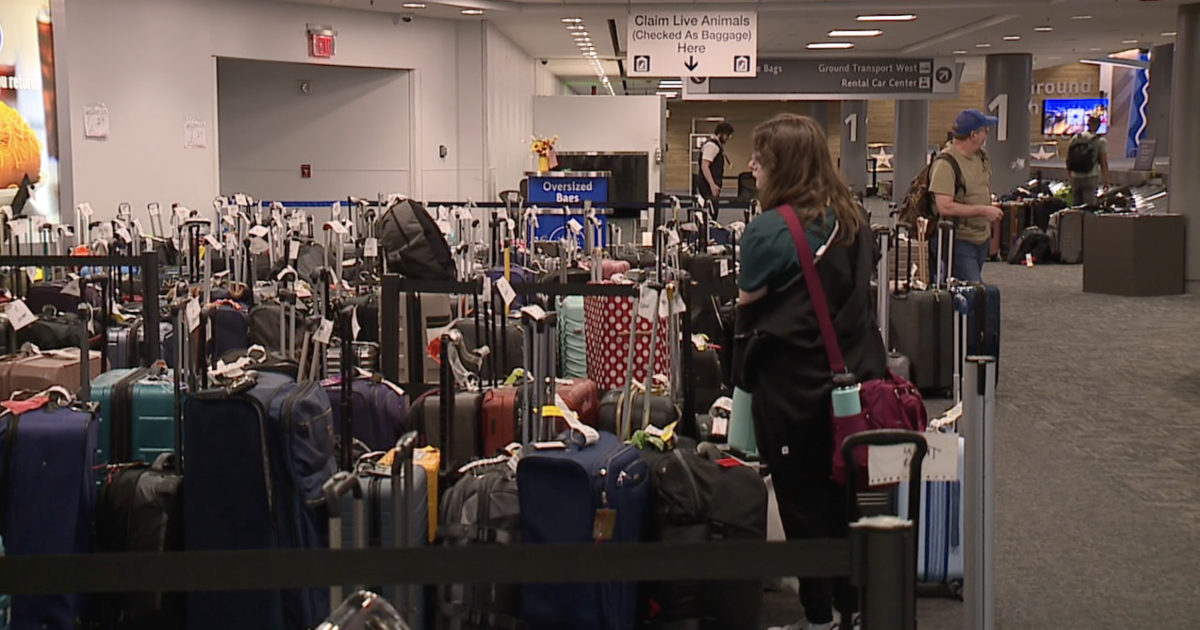 Travelers still feeling impact of IT outage that grounded thousands of flights [Video]