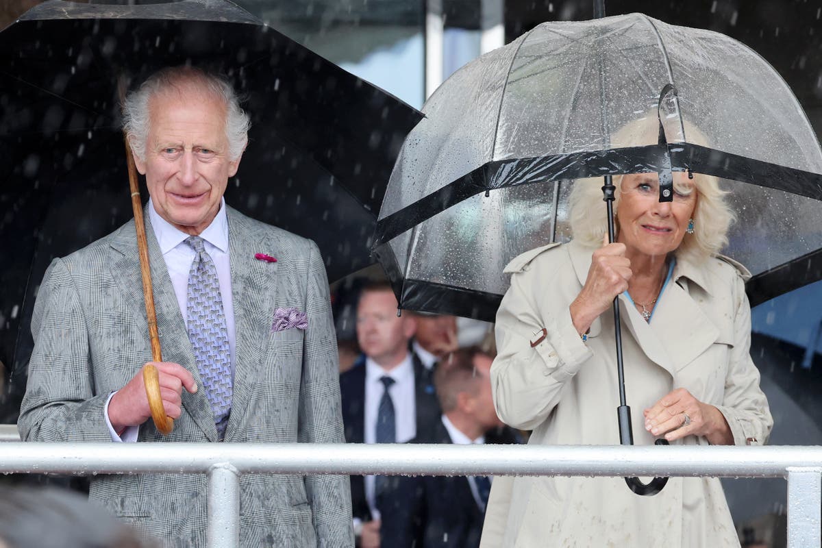 Royal travel costs soar by 300,000 despite fewer engagements, figures show [Video]