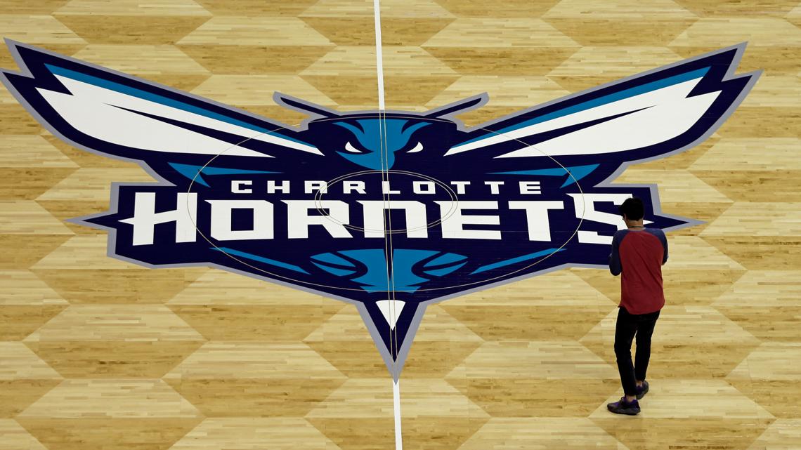 Hornets star holds hoops, financial literacy camp for local kids [Video]